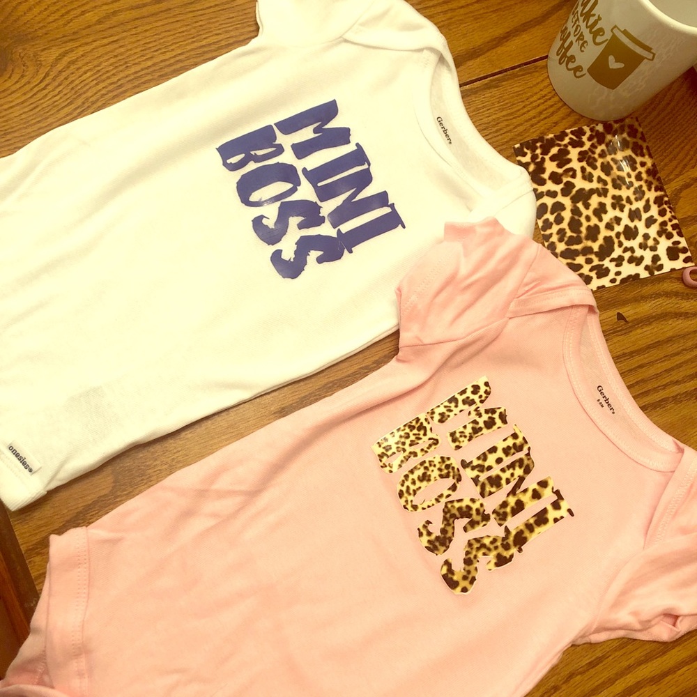 Onesies 6-9 month
